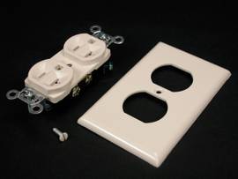 LEGRAND-WIREMOLD 20 A DPLX RECPT PLATE IVORY (PKG OF 10)