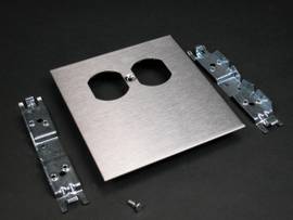 LEGRAND-WIREMOLD DUPLEX RECEPTACLE