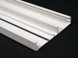 LEGRAND-WIREMOLD NM RACEWAY BASE 5000  (PKG OF 80FT)