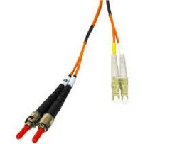 LEGRAND-ORTRONICS QS 6M LC ST 50UM 3.0 DPX PVC