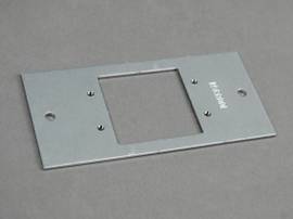 LEGRAND-WIREMOLD SGT PLATE W/EXTRON MAAP