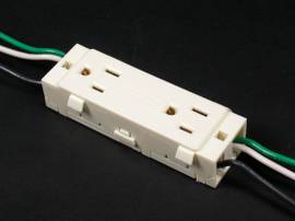 LEGRAND-WIREMOLD REPLACEMENT RECEPTACLE 15