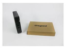 LEGRAND-WIREMOLD CABLE RETRACTOR USB-A